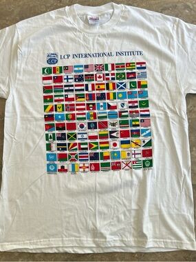 Vintage 2000s LCP International Flags T Shirt XL World Graphic